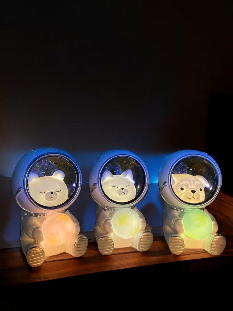 Zoolightic- Charming Astronaut LED Night Light